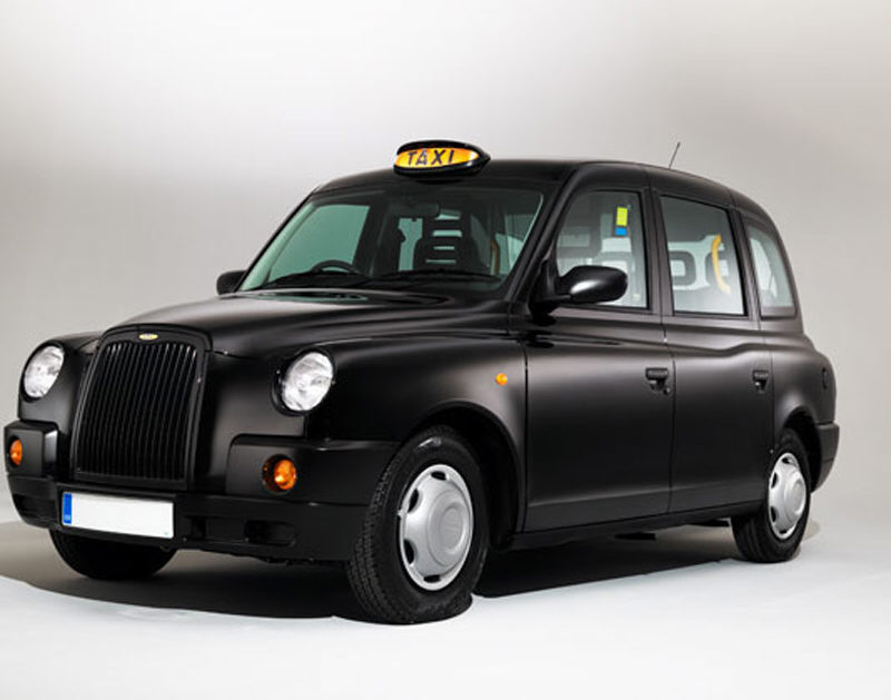 Das typische britische Taxi ist schwarz. 