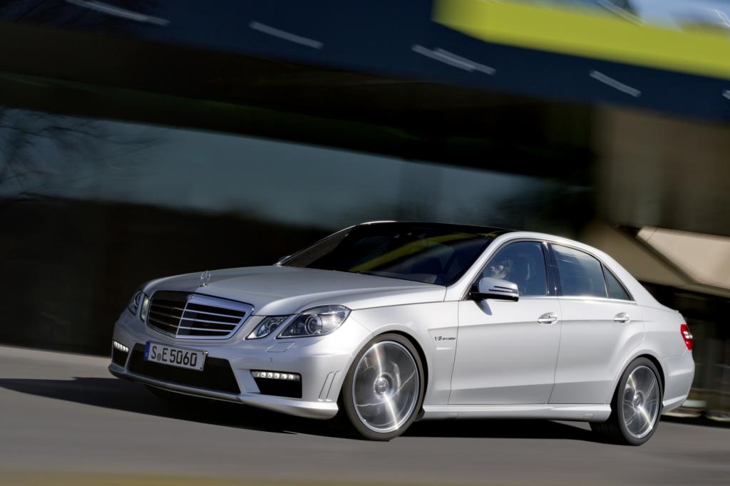 Der V8 leistet nun 525 PS