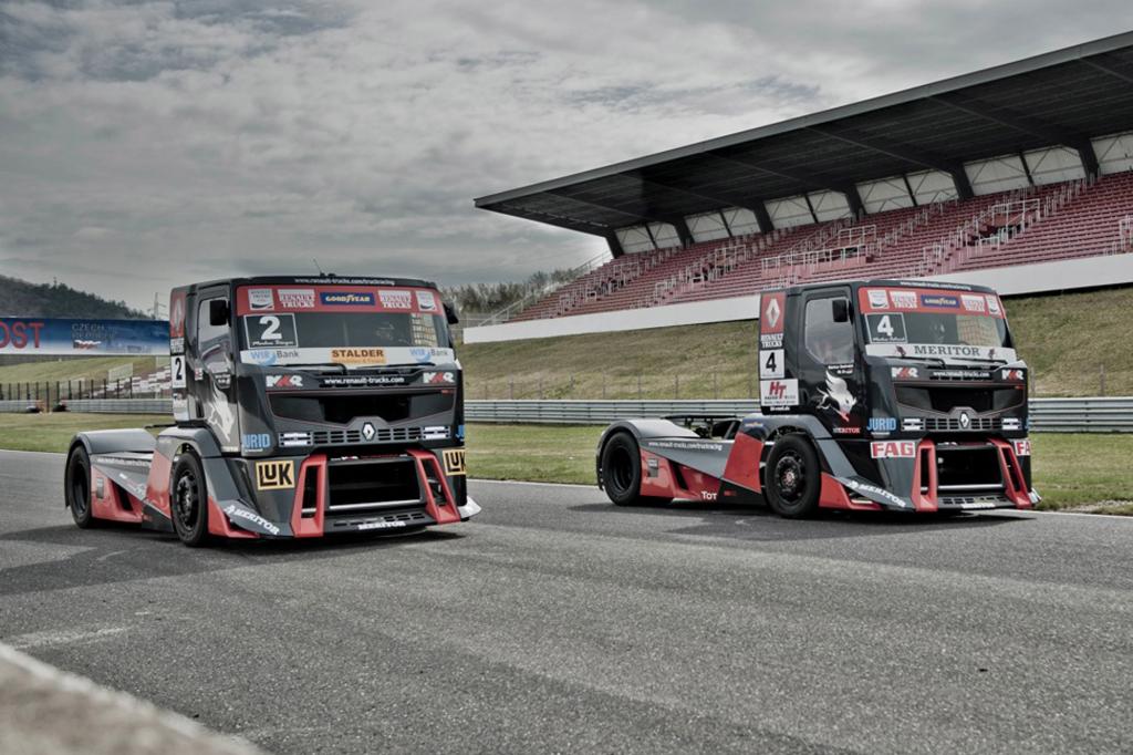 Die Racetrucks sind verdammt schnell
