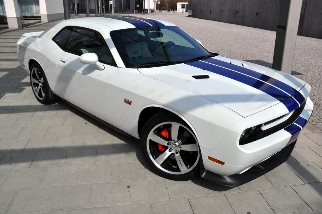 Dodge Challenger SRT8 392.
