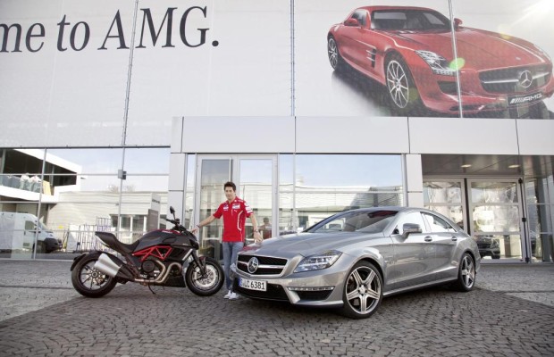 Ducati MotoGP-Werksfahrer Nicky Hayden übernimmt neuen CLS 63 AMG