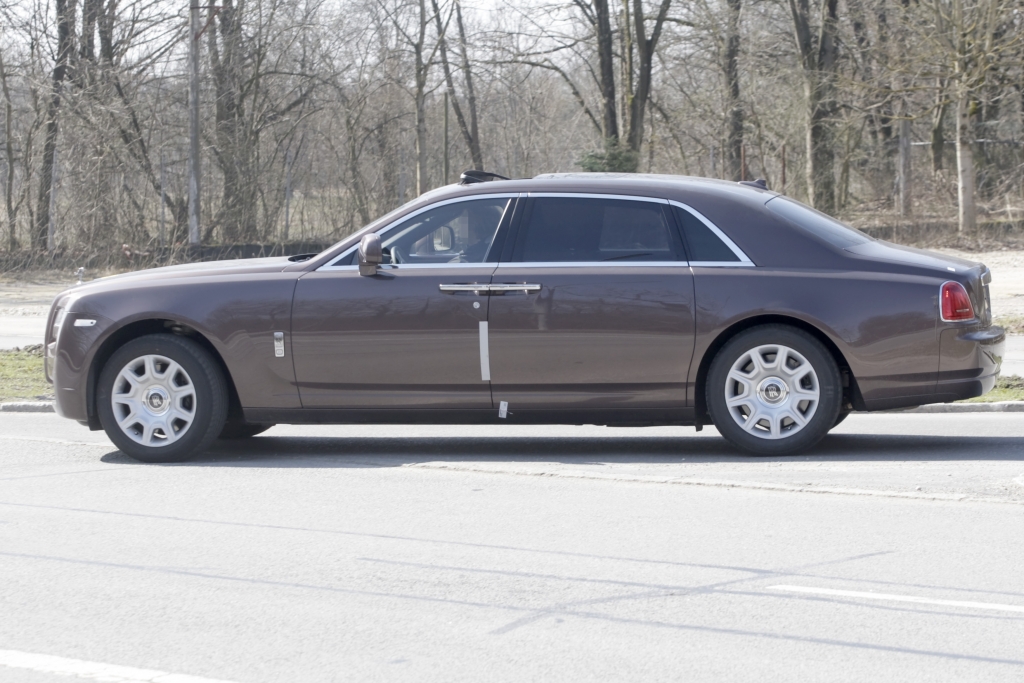 Erwischt: Erlkönig Rolls-Royce Ghost LWB – Der große Geist