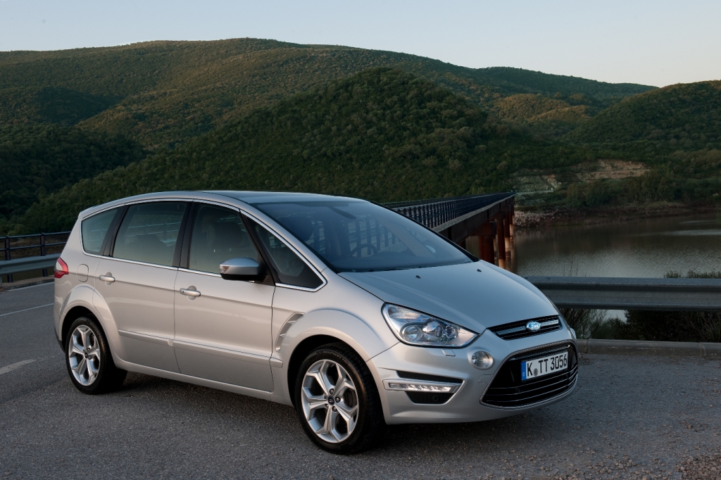 Ford S-Max.