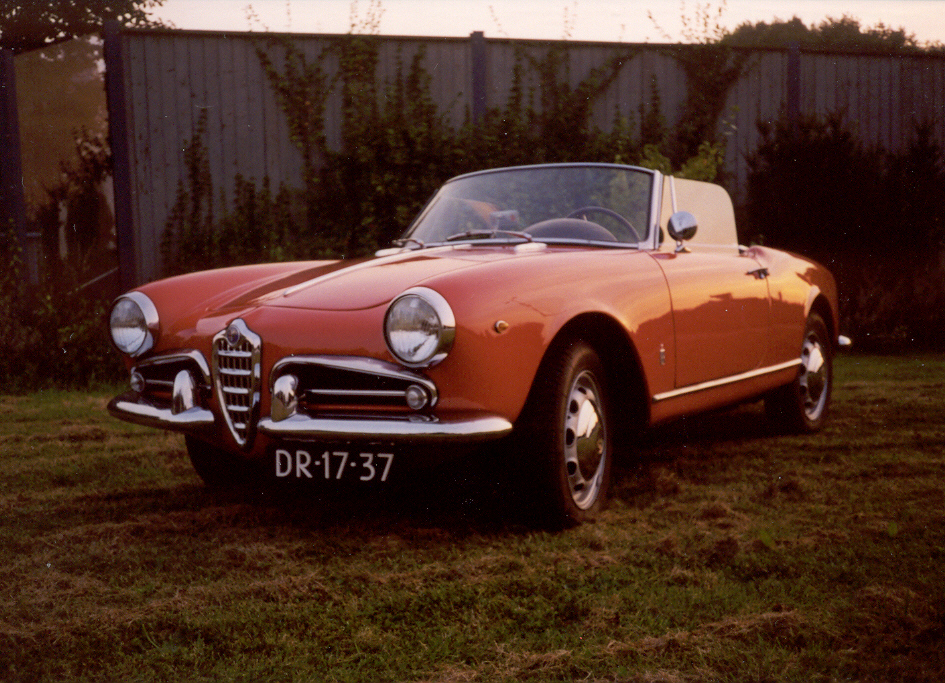 KONI bei der Techno-Classica 2011: Erfolg im Doppelpack