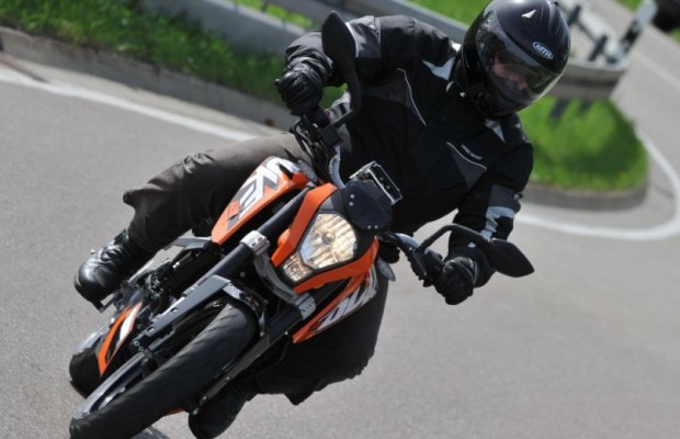 KTM 125 Duke: Naked Bike für Einsteiger – Ganz wie bei den Großen!