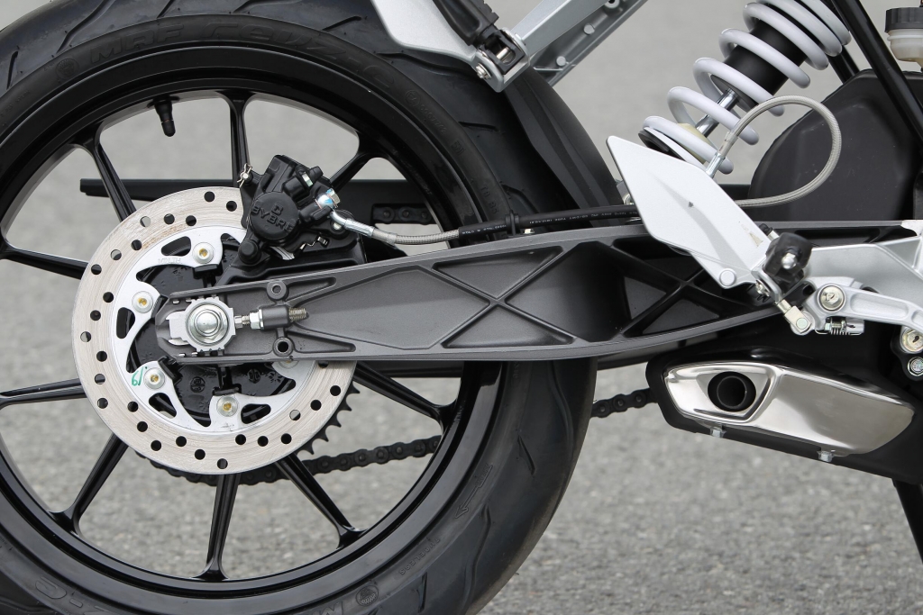 KTM 125 Duke: Naked Bike für Einsteiger – Ganz wie bei den Großen!