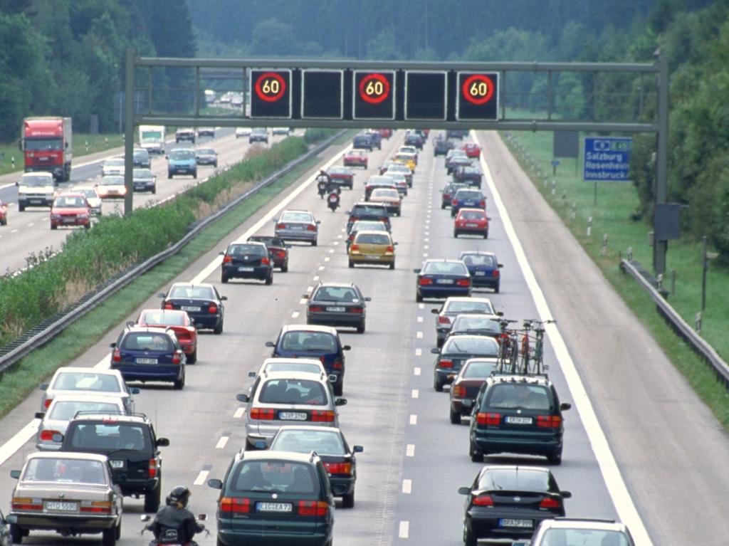 Länger im Stau stehen war 2010 angesagt