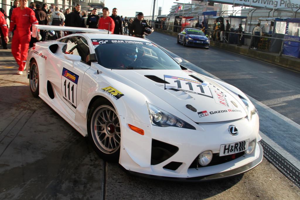Lexus testet LFA beim VLN Cup 2011 auf dem Nürburgring