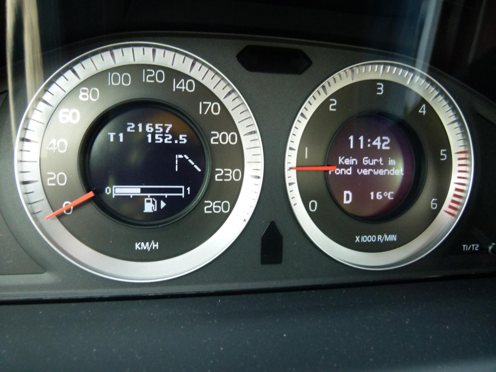 Limousinen-Duell: BMW 520d vs. Volvo S80 D3 im auto.de-Vergleichstest