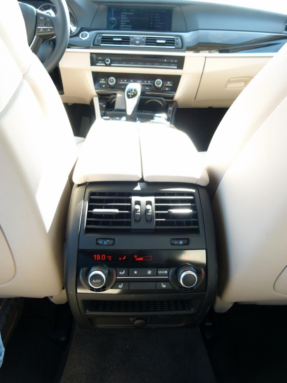 Limousinen-Duell: BMW 520d vs. Volvo S80 D3 im auto.de-Vergleichstest
