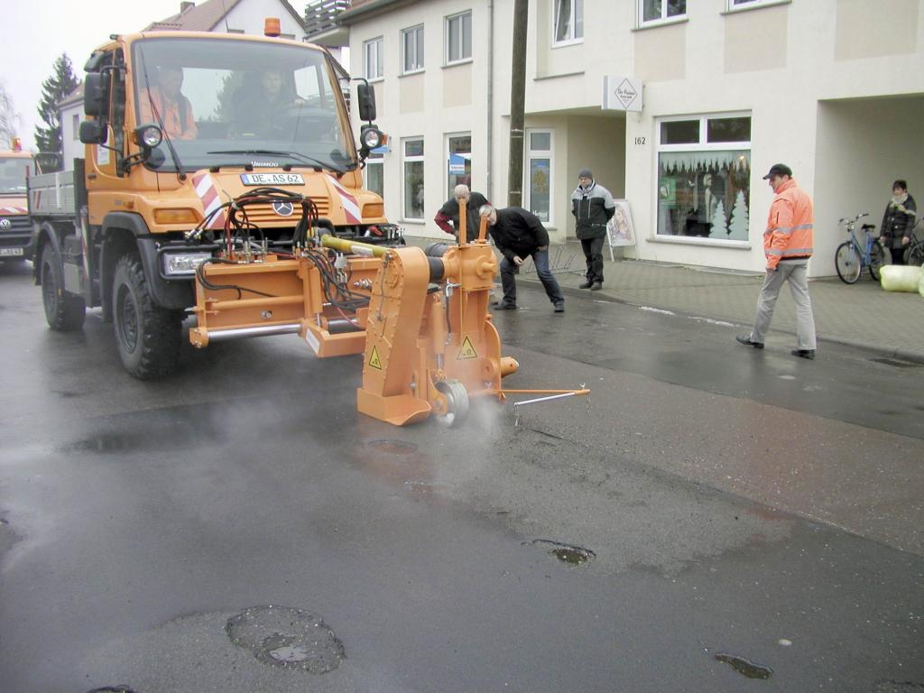Mercedes-Benz Unimog.