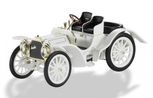 Mercedes-Benz legt Jubiläums-Kollektion auf