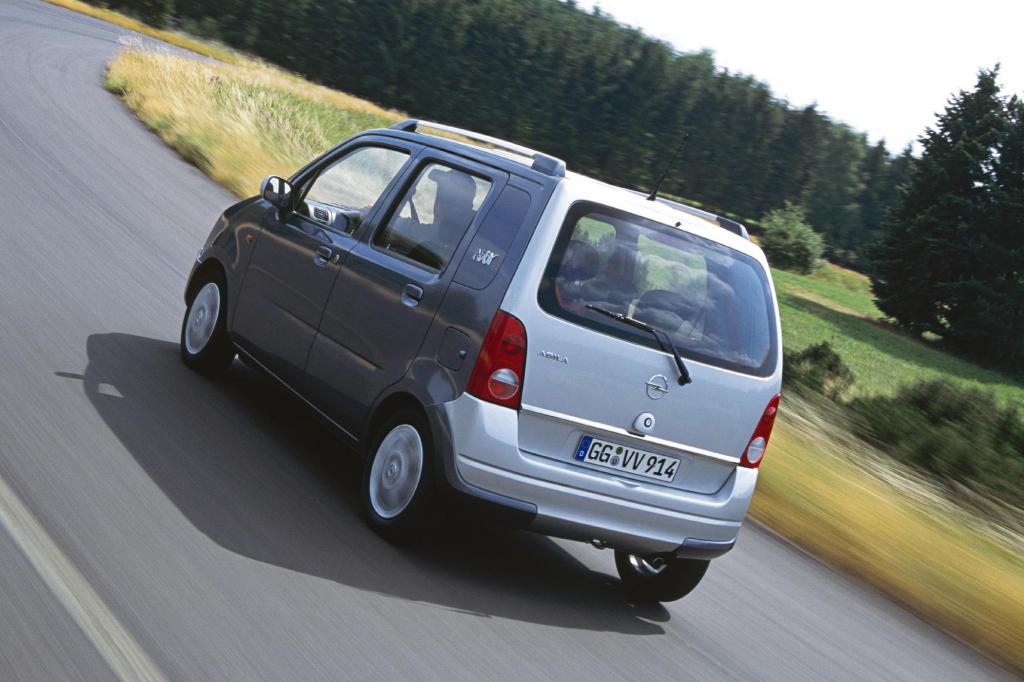 Mit Rost hat der Opel wenig zu tun. Karosserie und Achsen sind gegen die braune Pest gut geschützt