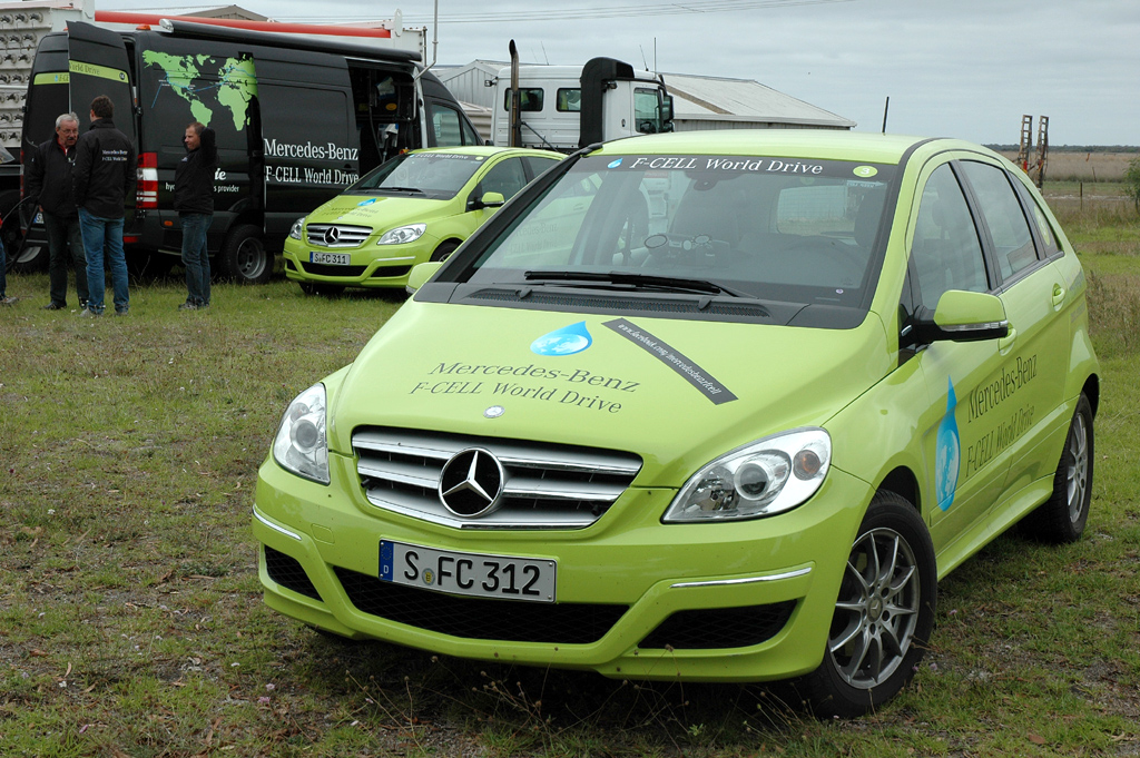 Mobile Wasserstoff-Tankstelle beim Zwischenstopp in Kingston. 