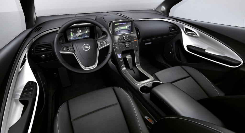 Opel Ampera.