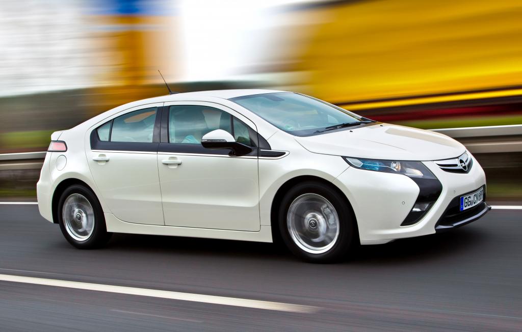 Opel Ampera.