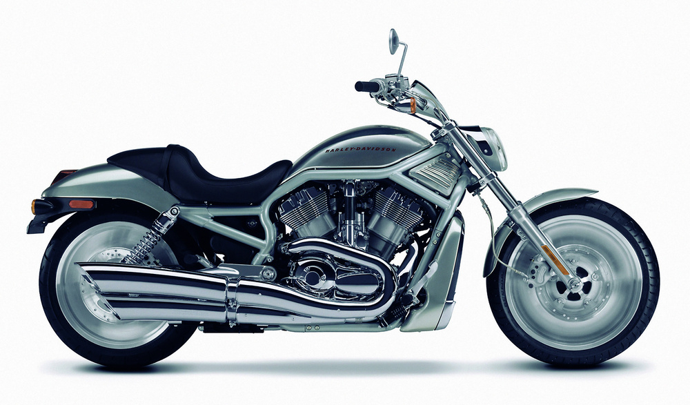 Porsche entwickelte ab 1997 das V2-Aggregat für die Harley-Davidson V-Rod mit 115 PS (85 kW) bei 1.131 cm³