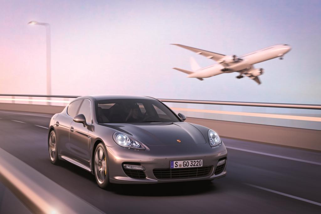 Porsche ist mit dem Panamera Turbo S vertreten
