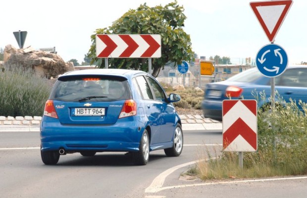 Ratgeber Kreisverkehr - Die wichtigsten Regeln im Kreisel