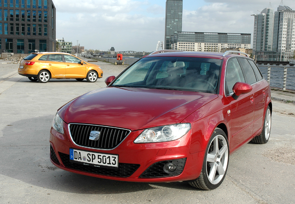 Seat aktuell: Die Kombis Exeo ST (vorn) und Ibiza ST sind auch gut fürs Flottengeschäft. 