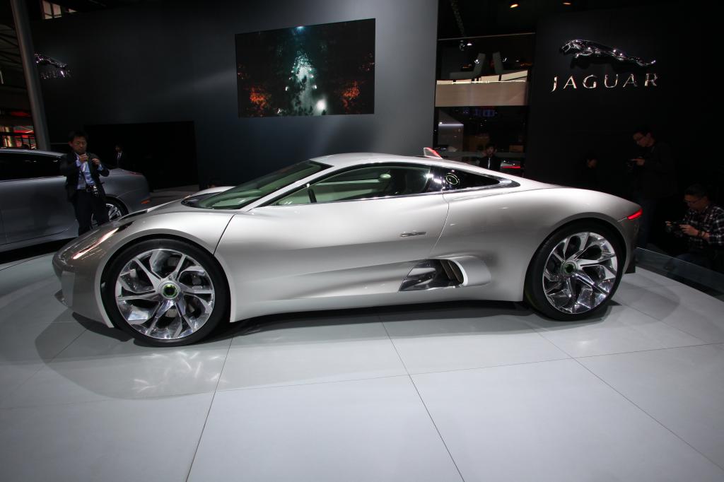 Shanghai 2011: Jaguar mit CX-75 vertreten