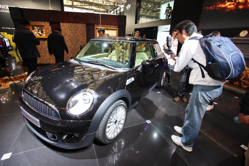 Shanghai 2011: Mini Inspired by Goodwood stellt sich vor