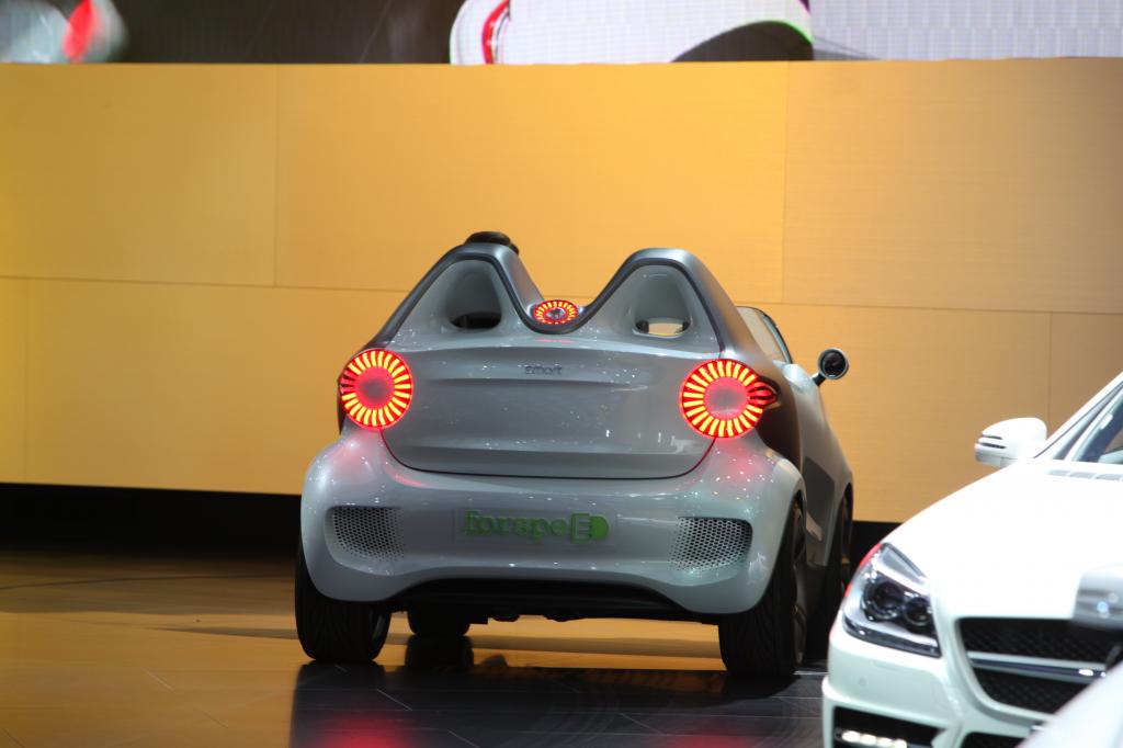 Shanghai 2011: Smart präsentiert Elektroauto Forspeed