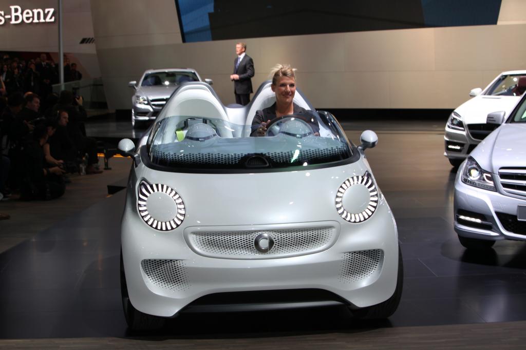 Shanghai 2011: Smart präsentiert Elektroauto Forspeed