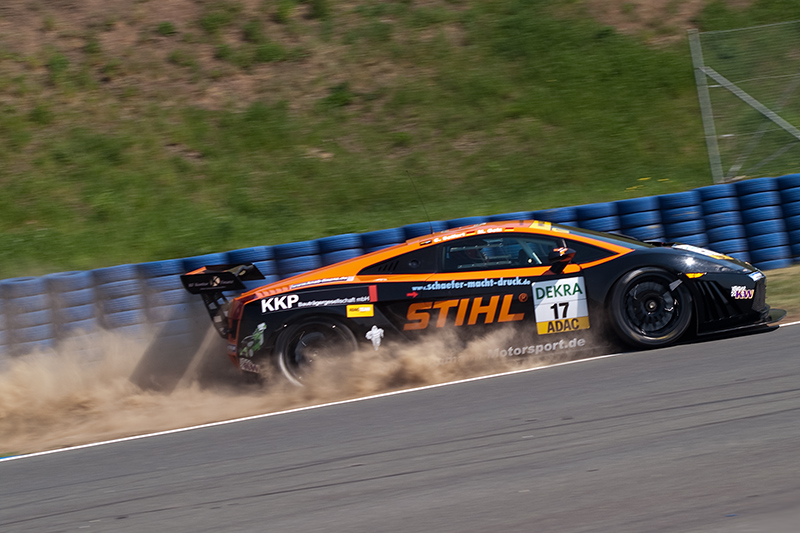 Stuck-Söhne triumphieren im Reiter–Lamborghini in Oschersleben