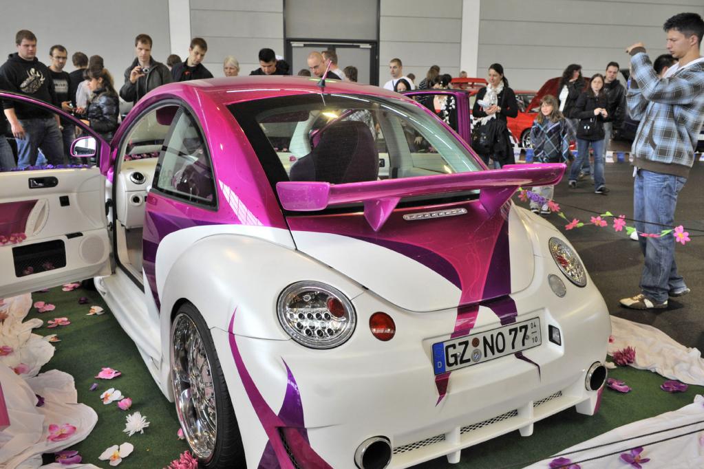 Tuning World Bodensee: Lack, Chrom und ein wenig Haut 