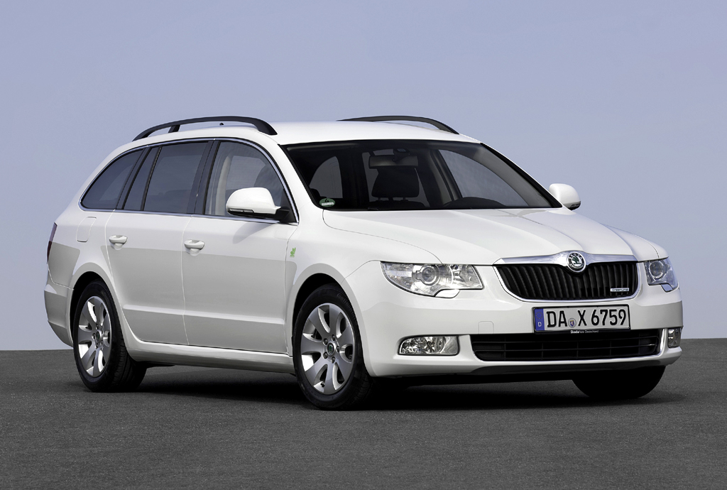 Škoda Greenline, hier das Flaggschiff Superb als Kombi.
