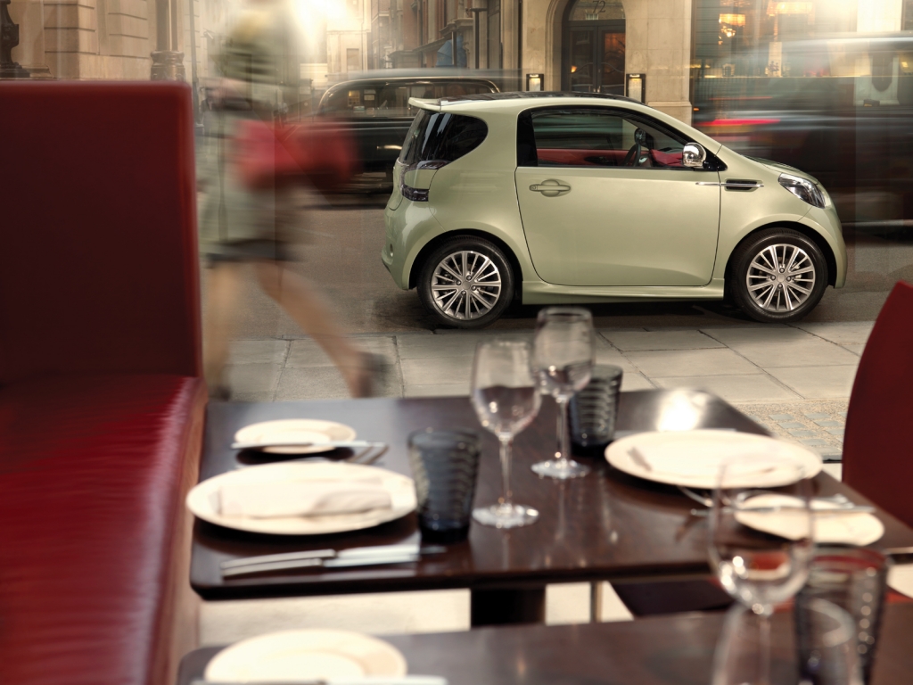Aston Martin Cygnet - Ein Schwan mit iQ 