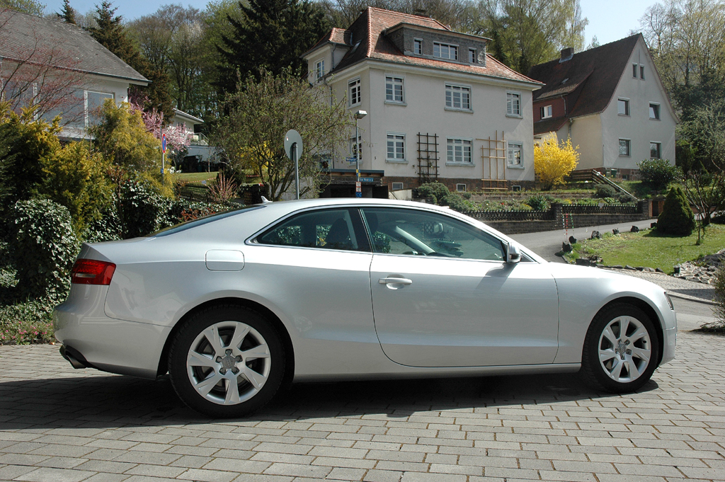 Audi A5 Coupé Diesel: Und so sieht der formschöne Zweitürer von der Seite aus.