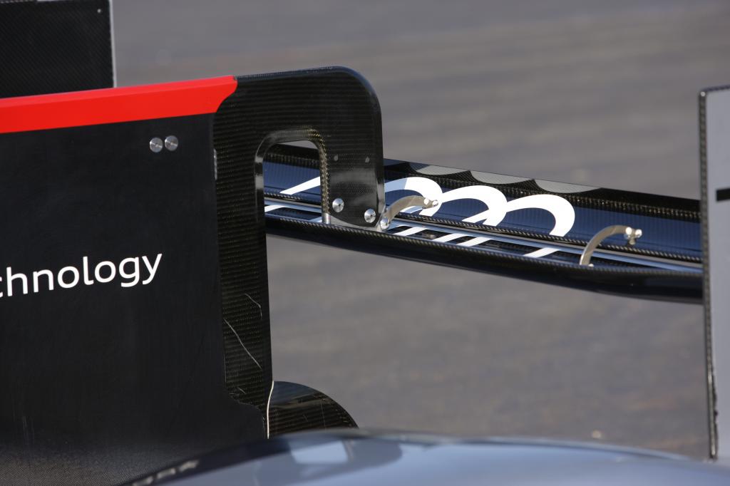 Audi R18 TDI: Die neue Heckfinne.
