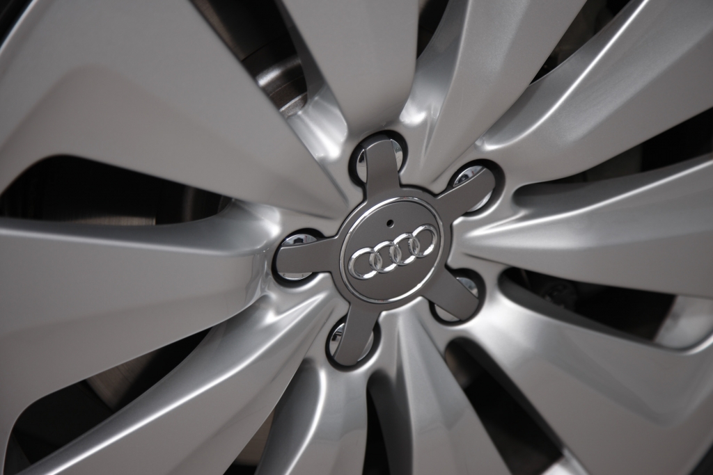 Audi vereinbart Zusammenarbeit mit Universität der Bundeswehr
