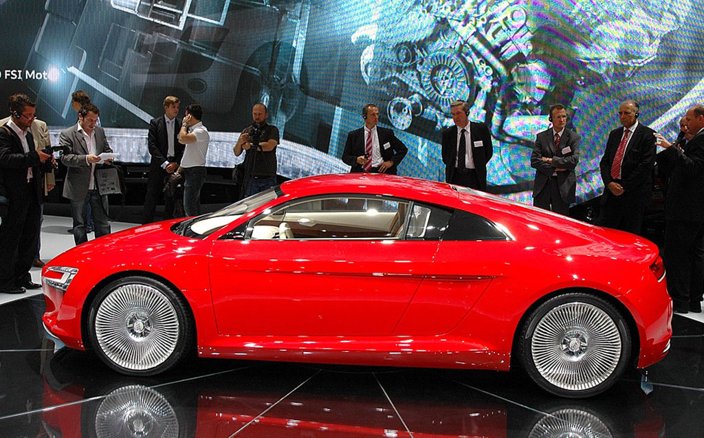 Audis erstes e-tron-Modell 2009 in Frankfurt/Main.