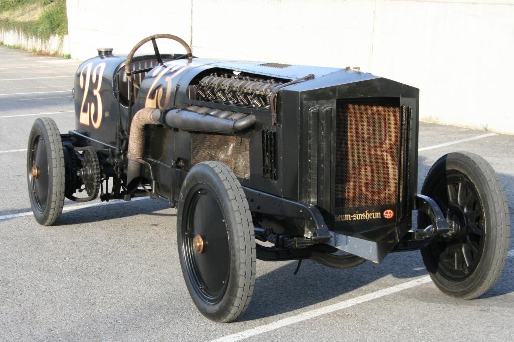 Bei 1.500 Touren zerren 10.000 Nm an der Hinterachse