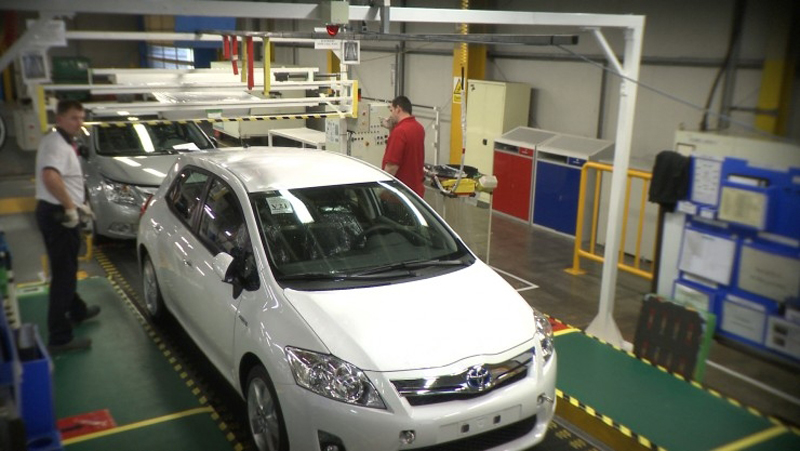 Blick in Toyotas Auris-Hybrid-Produktion.