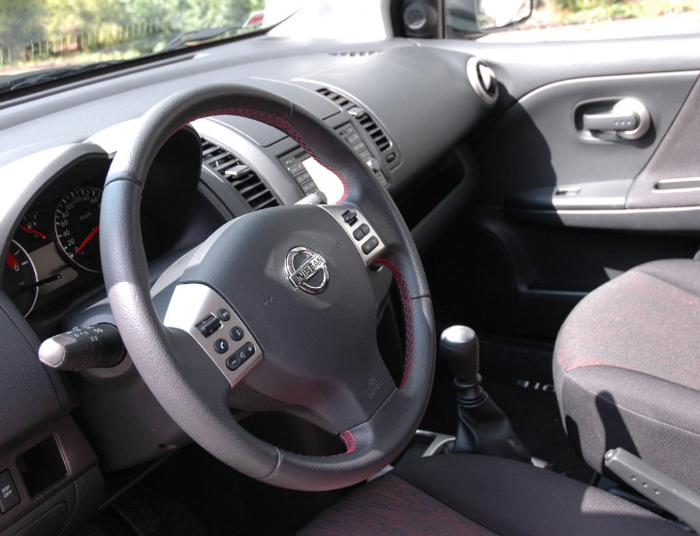 Blick ins Note-Cockpit.