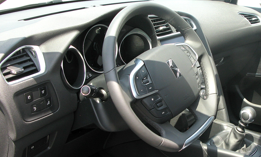 Citroën DS4: Blick ins Cockpit. 