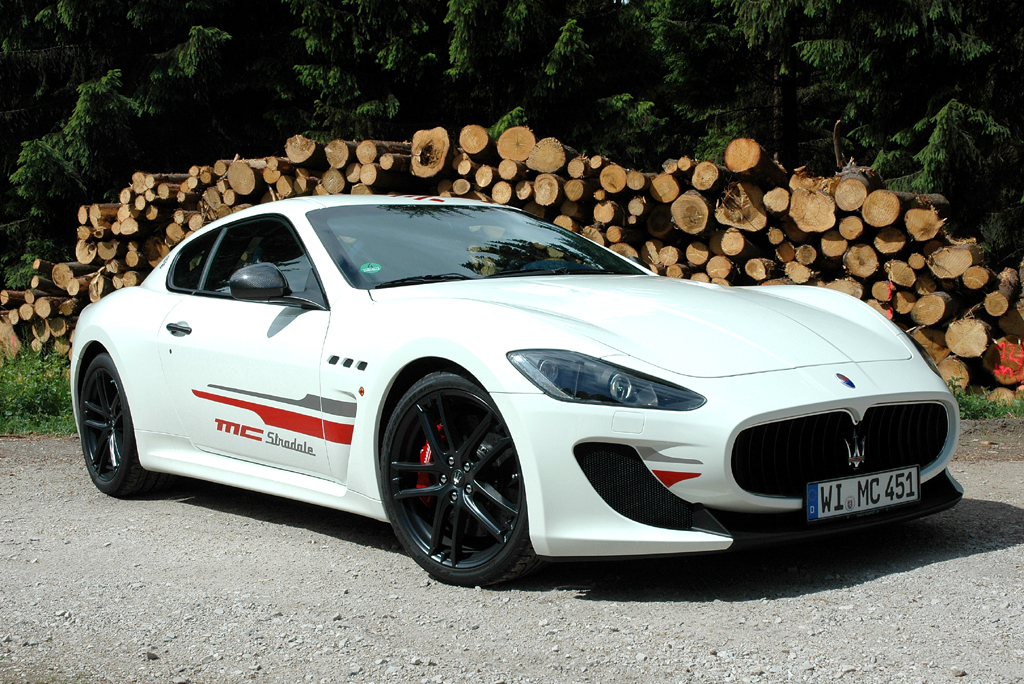 Der schnellste Dreizack: Maserati setzt mit Stradale neue Straßen-/Rennakzente