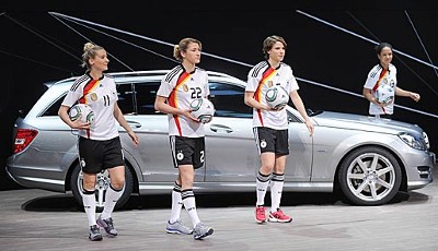 Die Autos der deutschen Fußball-Nationalspielerinnen