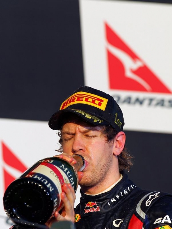 Don`t drive and drink - warum Vettel mit seinem Champagner in der Türkei gegen das Gesetz verstieß