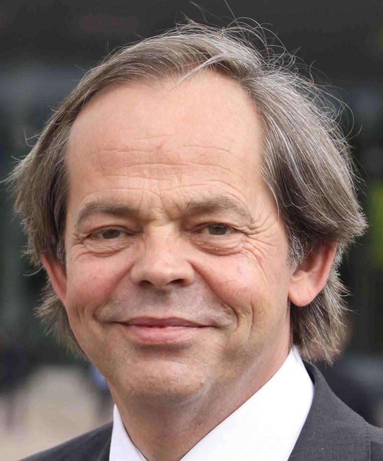 Dr. Evert Schimmel.