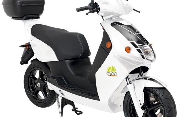 Energiekonzern verkauft Roller - Scooter unter Strom