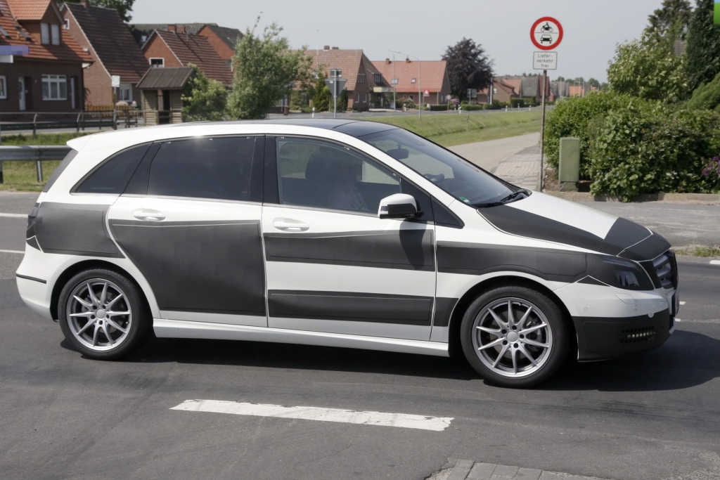 Erwischt: Erlkönig Mercedes B-Klasse - Evolution statt Revolution