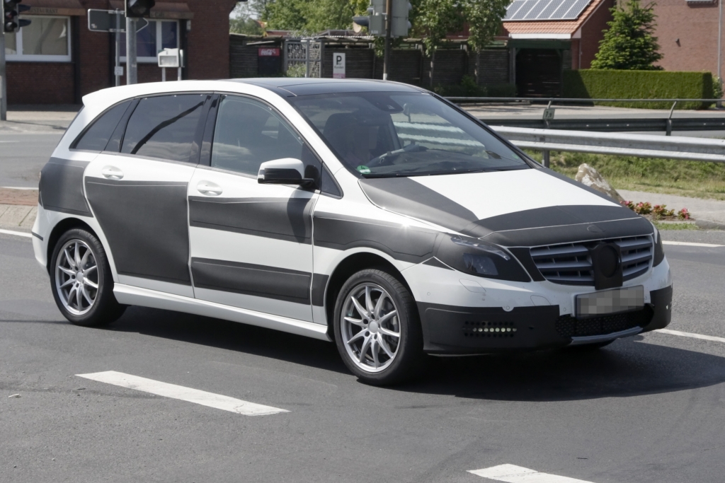 Erwischt: Erlkönig Mercedes B-Klasse - Evolution statt Revolution