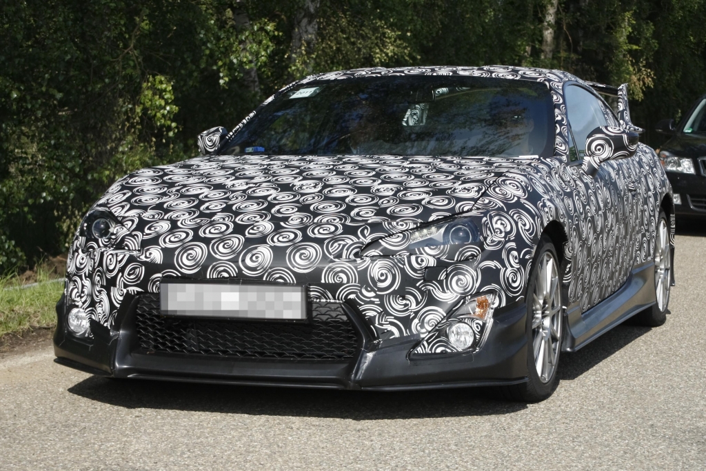 Erwischt: Toyota Celica Sportversion – Japanischer Heißsporn mit 270 PS