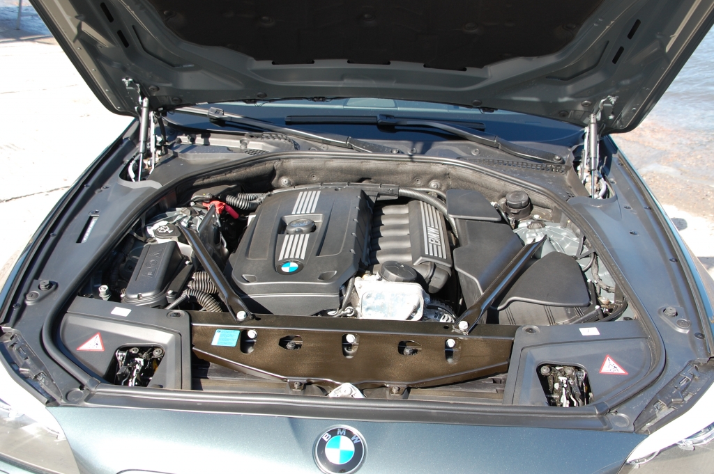 Fahrbericht BMW 528i Touring: Der Fast-Oberklasse-Kombi