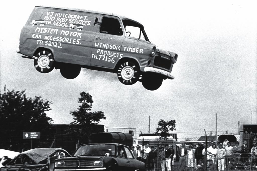 Ford Transit, 1975